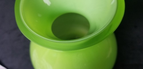 Vintage Heavy Thick Green Glass Vase Made In Poland Two Tone 7.5" Tall - Picture 10 of 12