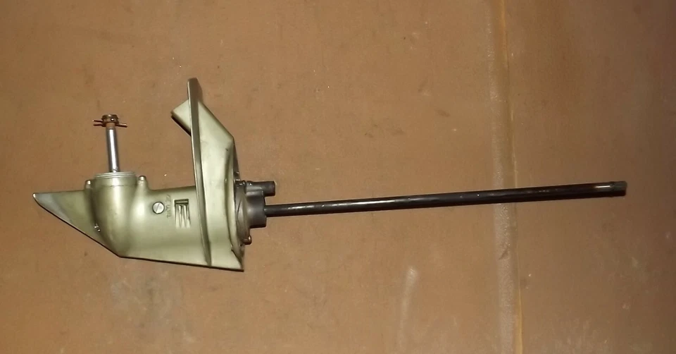 1972 Johnson 3-4 HP Lower Unit Standard PN 0379719,0385187 Fits 60's 70's Motors - Image 3 of 4