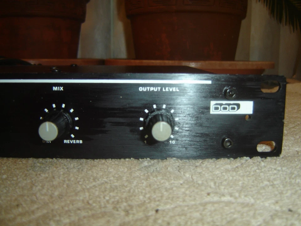 DOD Reverb R-845, Spring Reverb with 4 Band Equalizer, Vintage Rack, for Repair - Image 2 of 4