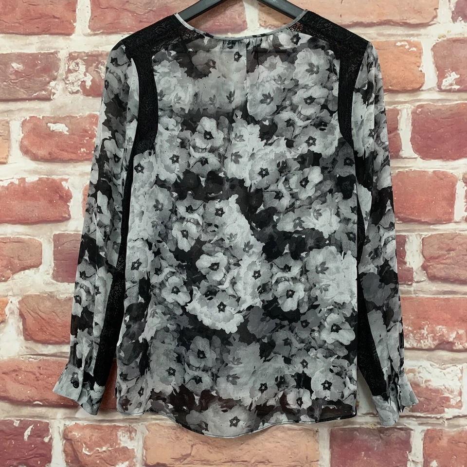 Blusa popover Ellen Tracy feminina pequena preta cinza floral renda acento - Imagem 3 de 4