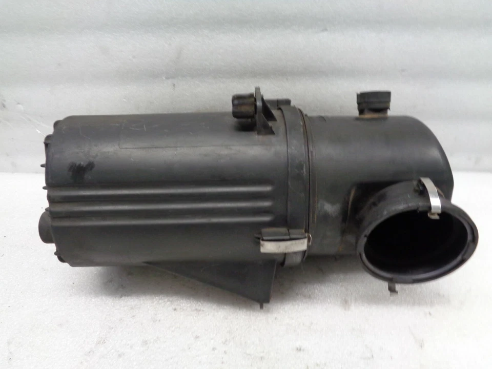 2003-2005 Land Rover Range Rover Air Intake Cleaner Filter Box OEM AK220550 - Image 4 of 4