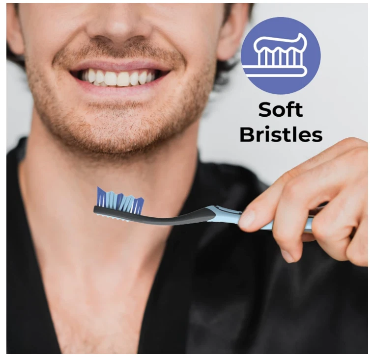 Cepillo de dientes Reach Essentials con tapas, 6 unidades Foto 4 de 4