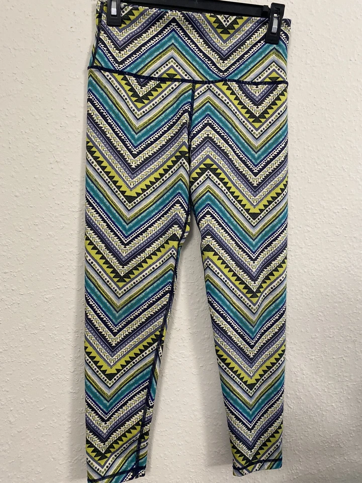 Mujeres Aerie Chill Play Move Legging Medio Verde Azul Blanco Capri Deportes Yoga Foto 4 de 4