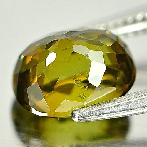 Granate Demantoide Amarillo Verdoso 1,99 Ct. Piedras preciosas naturales de forma ovalada sin calefacción Foto 3 de 4