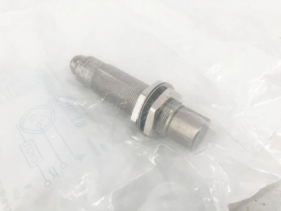 New Allen Bradley 871TM-B8N18-R3 Ser. B Inductive Proximity Sensor 20-250VAC/DC - Image 3 of 4