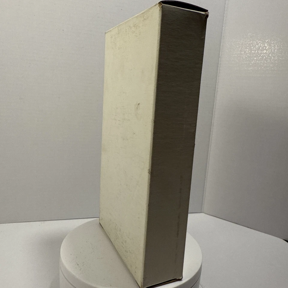 Micro Engineering ME-601 HO Krukow Hardware Building Kit - Image 3 of 4