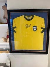 Pele Hand Signed And Framed Shirt With Photo &pound;699 With COA, size M