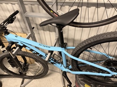Trek Marlin 5 Blue Mountain Bike 29 in Wheels Hydraulic Disc