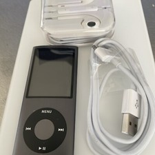 Ipod Nano 4th Gen 8gb Black.   New battery installed - Very Nice Condition