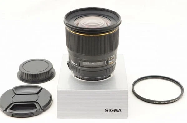 SIGMA Sigma 28mm F1.8 EX DG ASPHERICAL MACRO Canon for exterior late model! #230