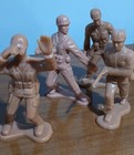 Greenbrier International Larger 4" Plastic Army Men Soldier Figures Lot Of 9 — photo 4