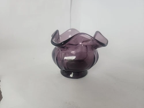 Vintage 4" Fenton Dark Plum Purple flower rose Bowl Vase w/ Ruffled Edge