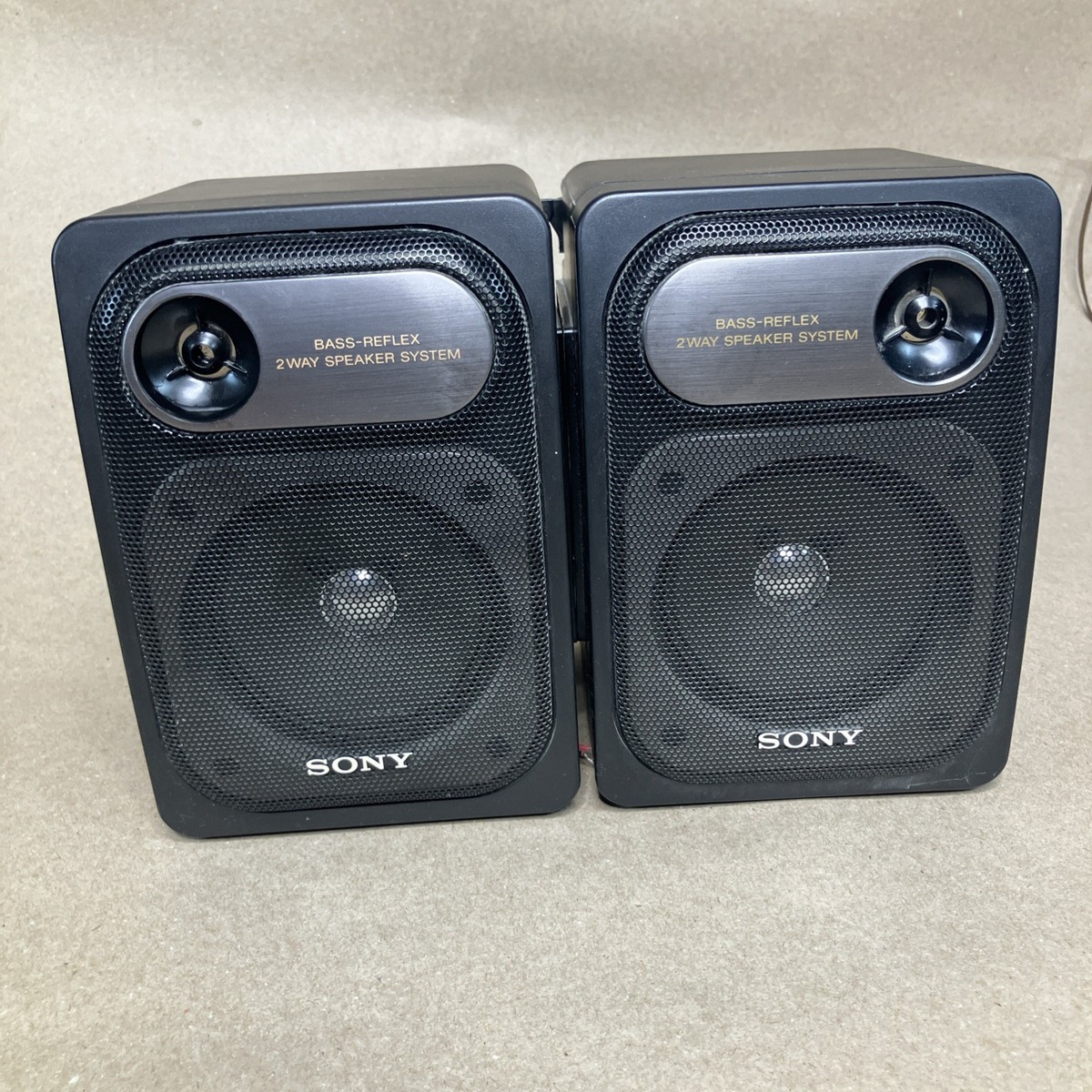 Vintage SONY CFS-1030 Boombox with AM/FM Stereo Radio RIGHT & LEFT