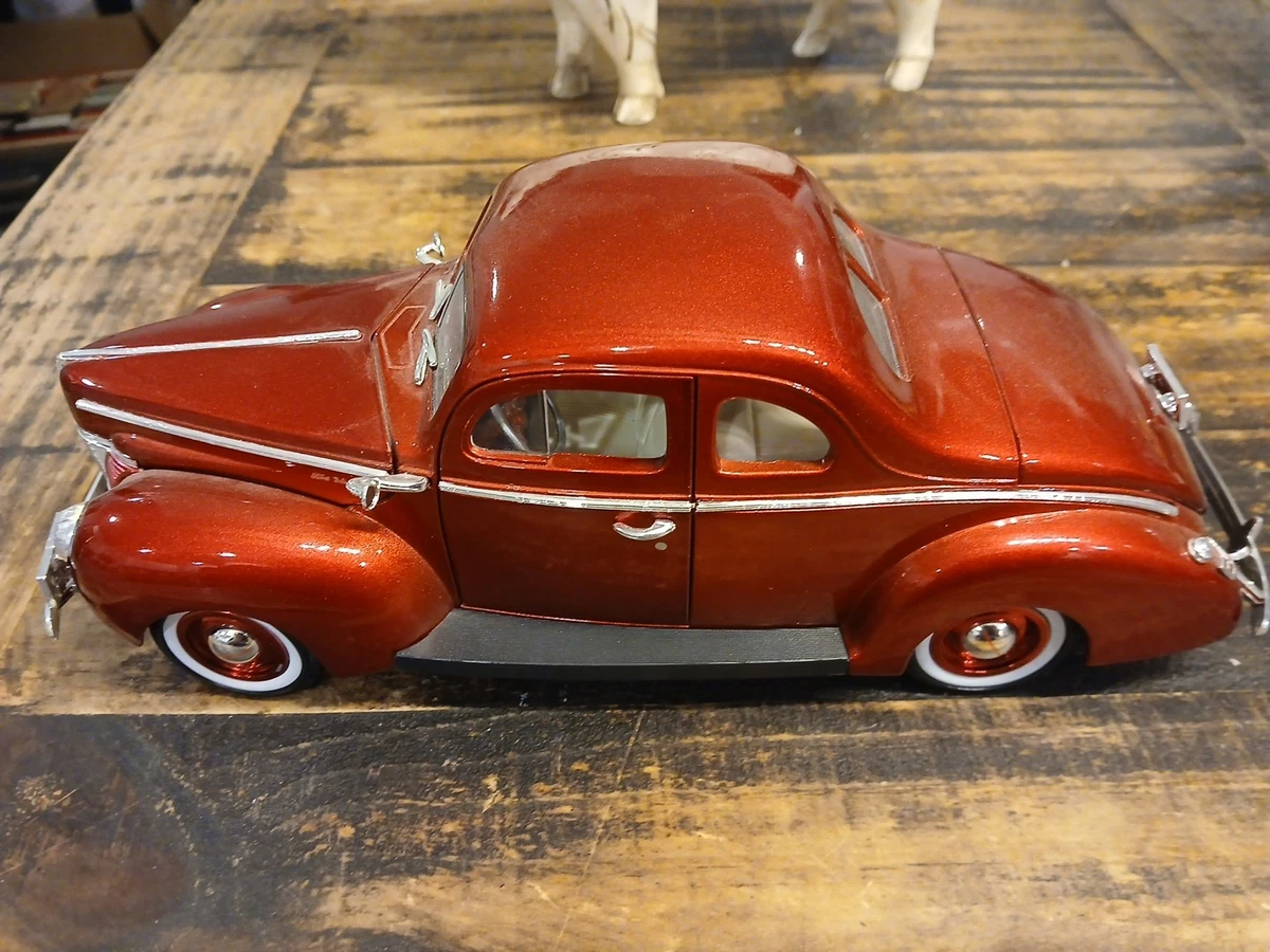 ERTL American Muscle Ford 1:18 Scale Diecast & Toy Vehicles for