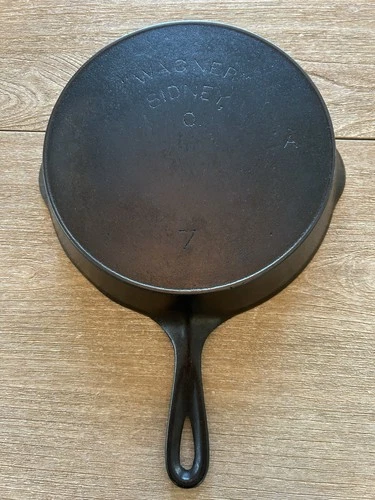 Wagner #7 Double Arc Logo Cast Iron Skillet With Offset "A" Makers Mark