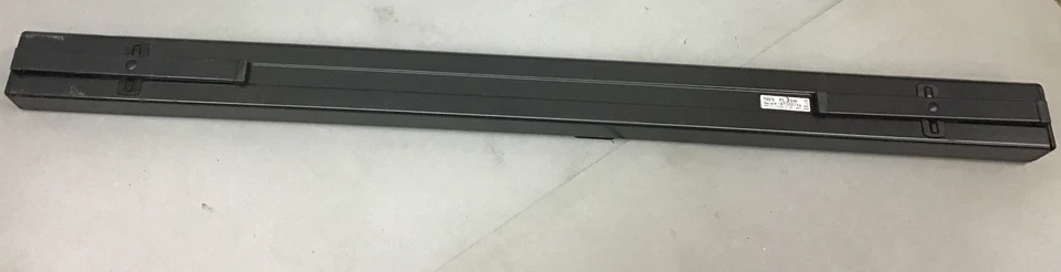 Elite Screens PicoScreen 25" Projection Screen With Canvas Bag PC35W (R23) - Image 2 of 4