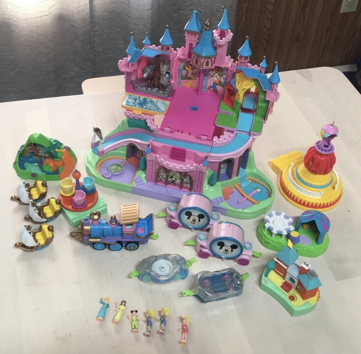 Must See VTG Disney Polly Pocket Magic Kingdom Castle w Fig