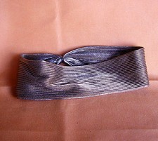 1574 / Silver pleated mesh bandana