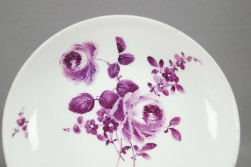 Meissen Dot Period Hand Painted Puce Rose & Gold Coffee Cup & Saucer C.1763-1774 - Picture 9 of 12