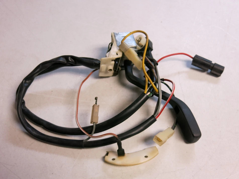 Interruptor de señal de giro Porsche 911 1982 SWF 201.235 Foto 2 de 4