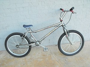 Monty トライアル自転車 20インチ 【Hydra】 Trials Bike Monty | eBay