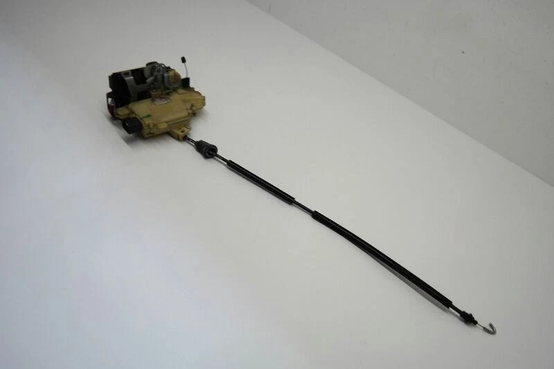 1999-2010 VOLKSWAGEN BEETLE RIGHT FRONT PASSENGER DOOR LOCK ACTUATOR Foto 4 de 4