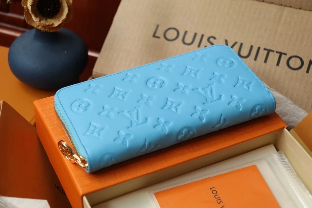 LLouisV - M81510 - Long Wallet - Blue - NEW - product detail image 5