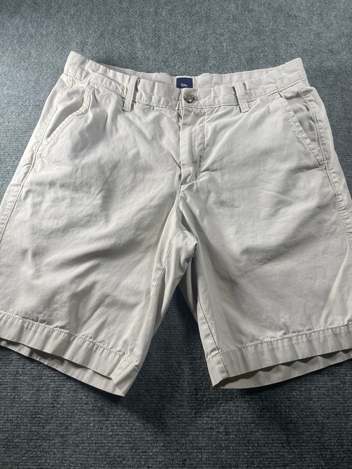 Men’s Gap Shorts 34