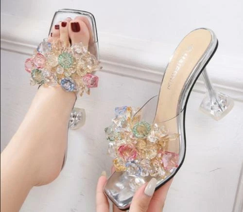 Sandalias informales de tacón alto de PVC transparente con punta abierta para mujer Foto 2 de 4