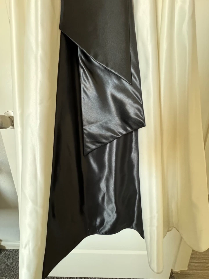 Blanco y Negro Vestido-Camisón-Vestido Largo Formal, Talla 5, Elegante, Sofrescante! Foto 4 de 4