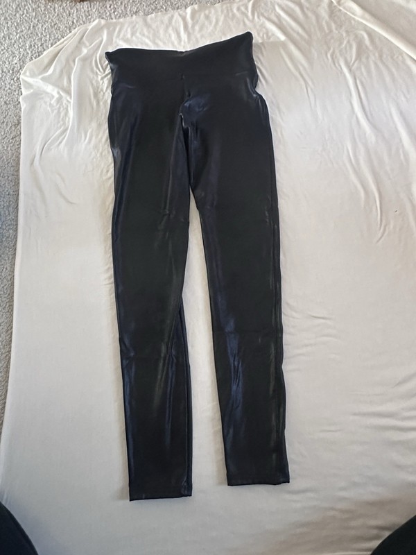 Spanx Leggings Faux Leather Side Pockets and Trim Size Large