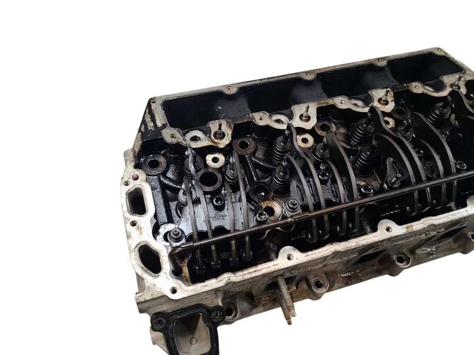 Passenger Right Cylinder Head 6.7L Fits 15-19 FORD F250SD PICKUP 629393 Foto 3 de 4