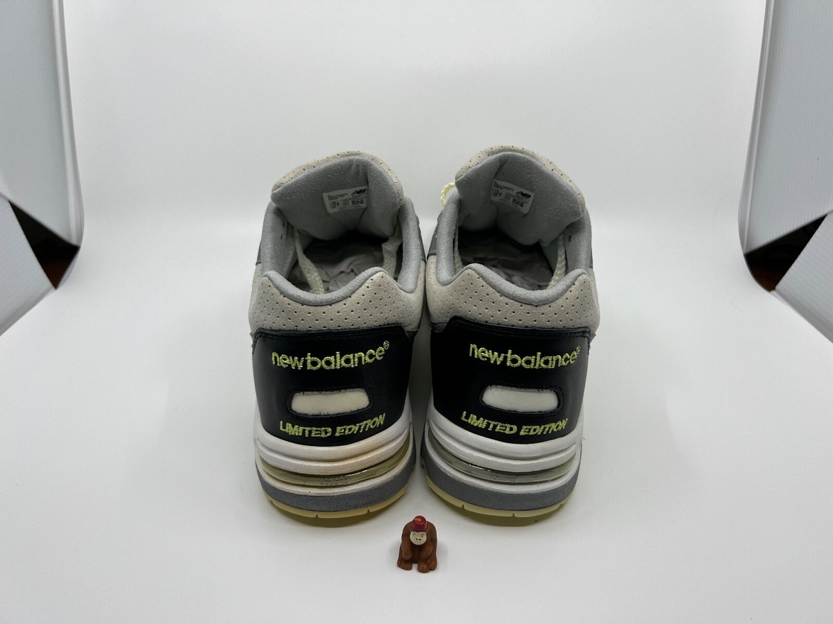 New Balance 1700 x Barneys New York Glow In The Dark Size 13 New Balance 1700 x Barneys New York Glow In The Dark Size 13