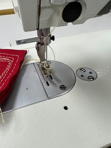 Artisan GC-202D Direct Drive heavy duty single needle sewing machine - Picture 5 of 6