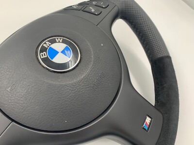 Volant Cuir/Alcantara Pour BMW X5 E53 – Ref 10-837 – Neuf (recemment Recouvert)