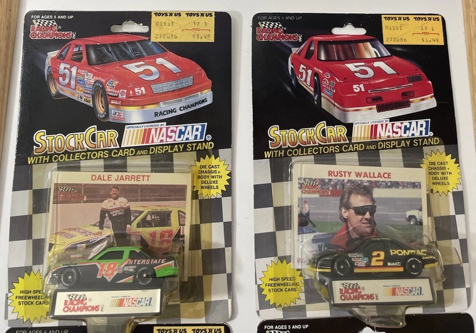 Lote De 4 Coches Diecast NASCAR 1:64 De Colección Con Soporte Y Tarjeta (Nuevos En Paquete) Foto 2 de 3