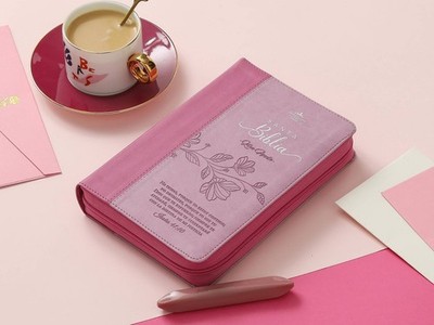 Biblia para Mujer con Cierre Gigante Manual 14 puntos RV60 rosa-Isaias 41:10