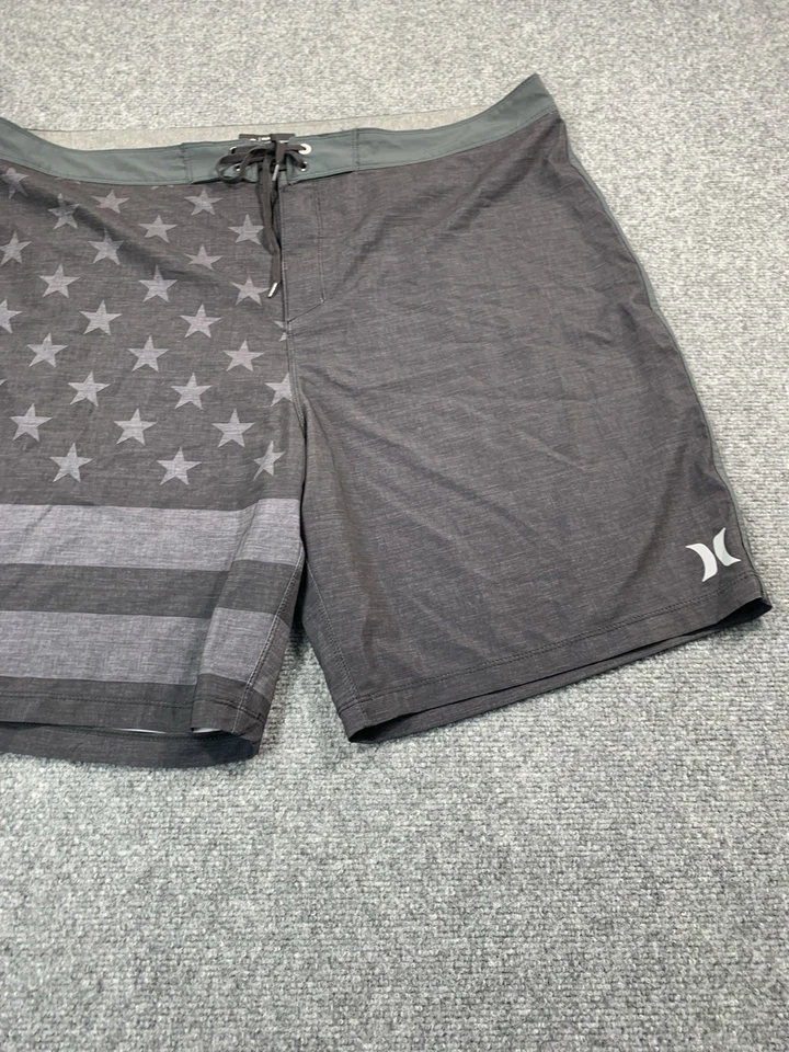 Pantalones Cortos Hurley Phantom Para Hombre 42 Gris Bandera EE. UU. Playa Natación Foto 3 de 4