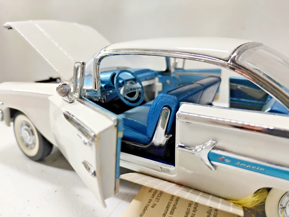 FRANKLIN MINT-CHEVY IMPALA,1960 WHITE BABY BLUE& SILVER DIECAST, BRAND NEW! (C1) - Image 3 of 4