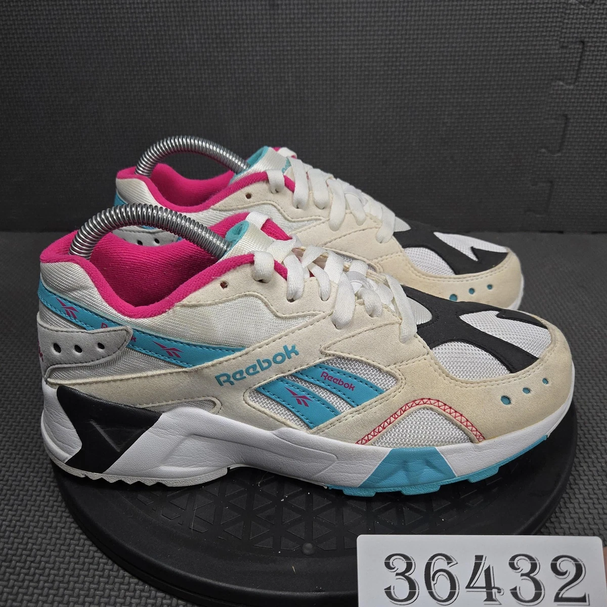 Reebok Shoes Youth Size 6 Multicolor Suede Low Top Retro Running