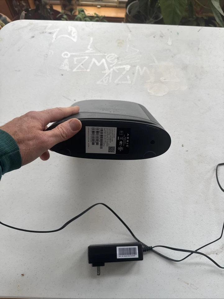 Arris G34 Black SURFboard DOCSIS 3.1 AX3000 Gigabit Cable Modem Wi-Fi 6 Router - Image 4 of 4