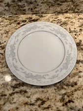 Vintage Somerset NL Excel Blue Flower Ribbon Band 7" Salad Dessert Plate