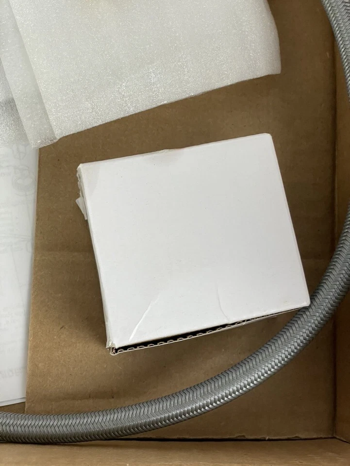 Grifo de cocina Windon Bay Chesapeake de níquel cepillado con palanca extraíble Foto 4 de 4