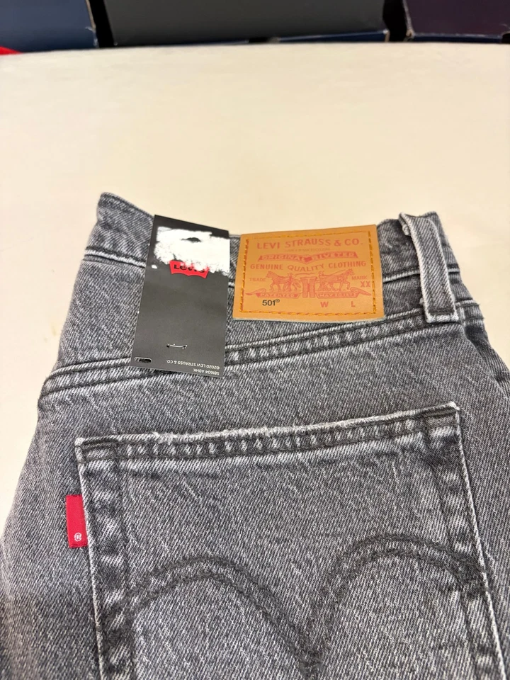 Jean Levi's® 501® Original Femme Gris Délavé – Taille W27 L32 – Neuf avec Étique - Photo 2/4