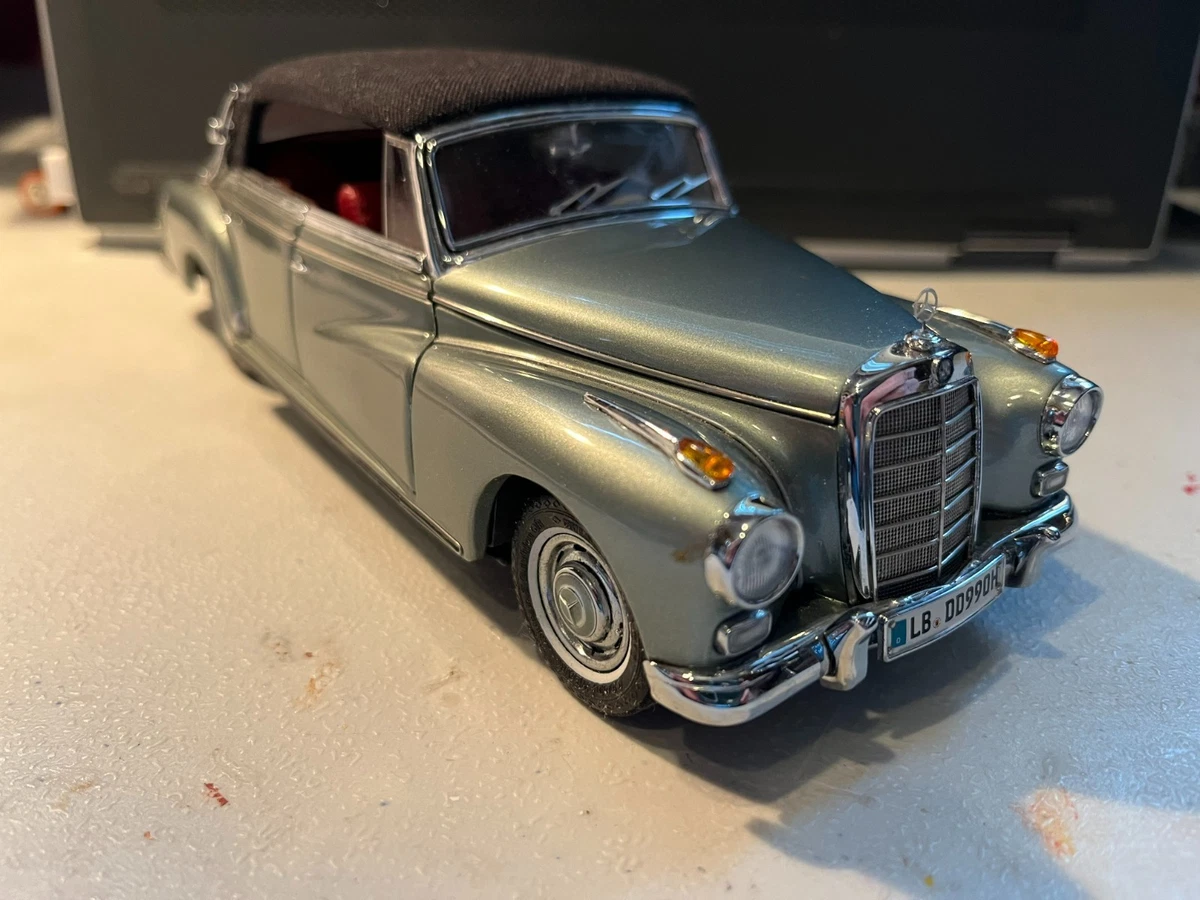 Franklin Mint - 1:24 - Mercedes-Benz 450 SL - Modelo de - Catawiki