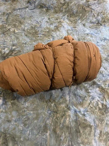 U.S Military Army Extreme Cold Weather Sleeping Bag Poly/Down 8465-01-049-0888