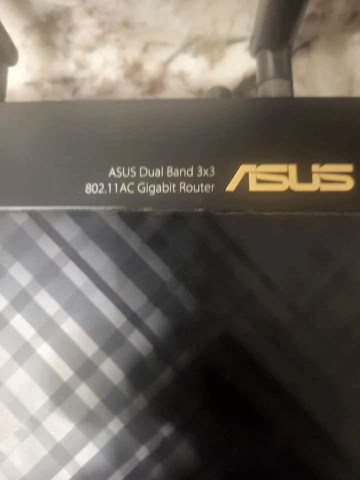ASUS RT-AC66R 802.11ac Dual-Band Wireless AC1750 Gigabit 4-Port Router 5G - Image 2 of 3