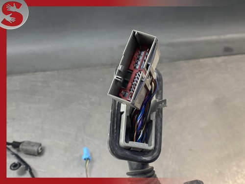 2010-2016 LAND ROVER LR3 LR4 REAR RIGHT DOOR WIRE HARNESS OEM - Picture 3 of 6