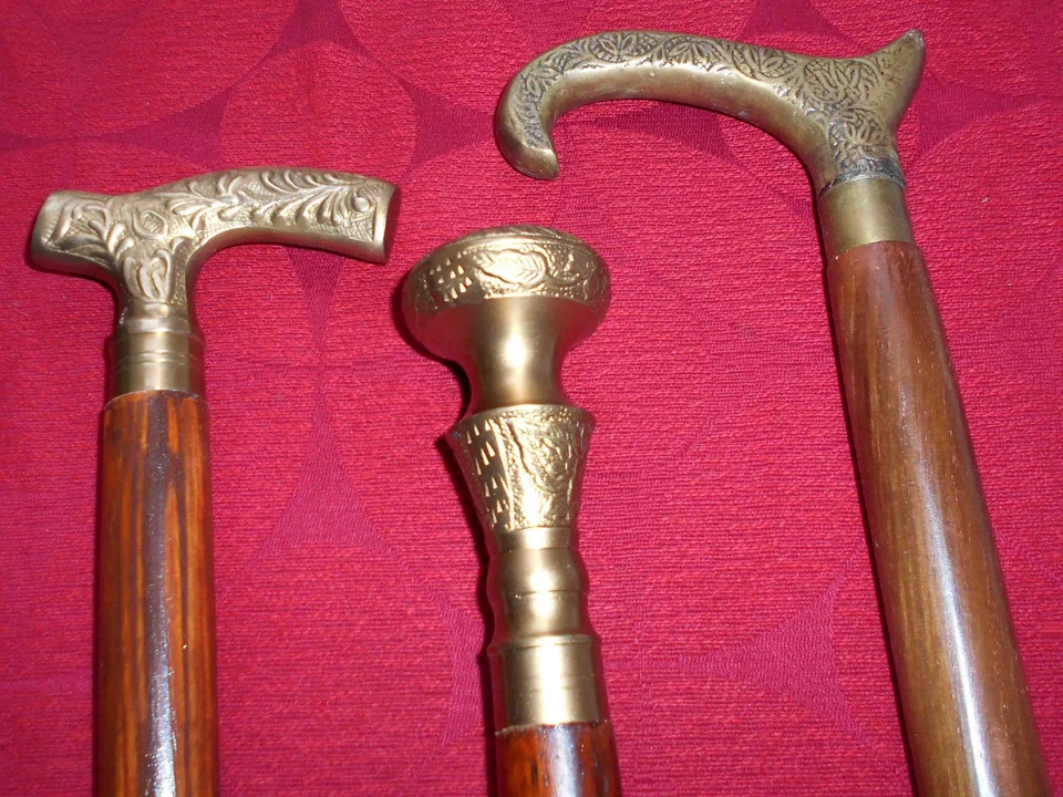 Lote de 3 bastones de madera marrón con mango de latón estilo náutico vintage Foto 4 de 4