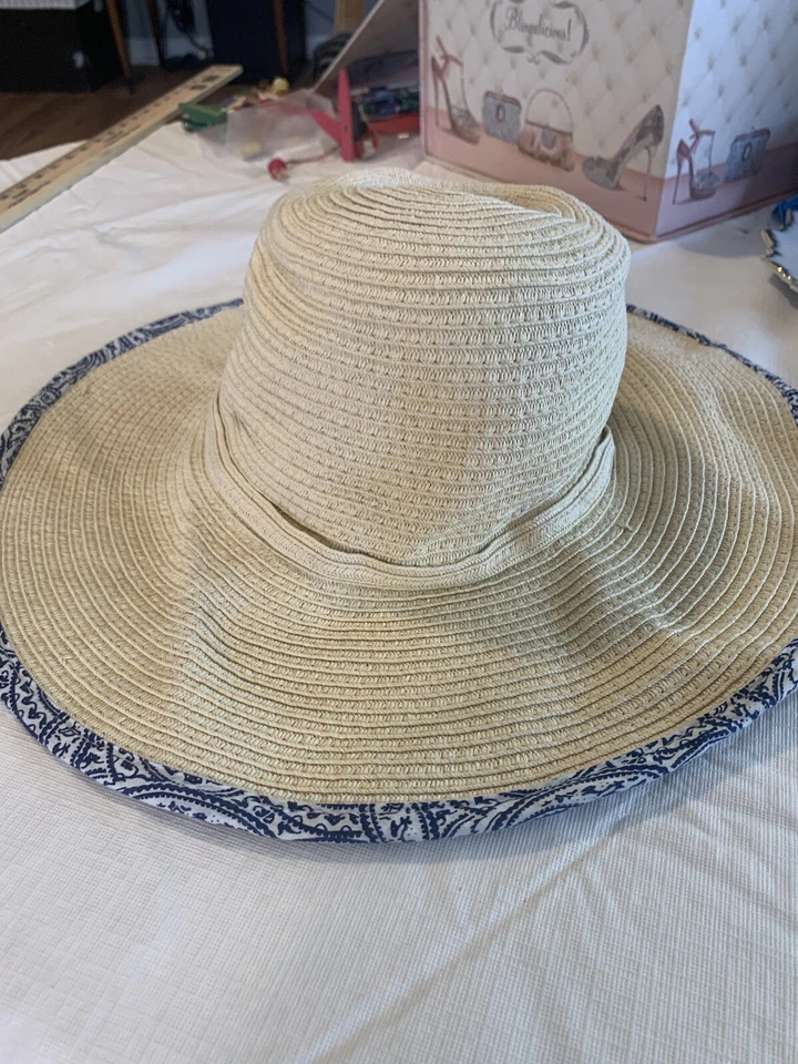 D&Y David and Young Beige~Blue Paisley Floppy Wide Brim Sunhat~ One Size - Image 2 of 4
